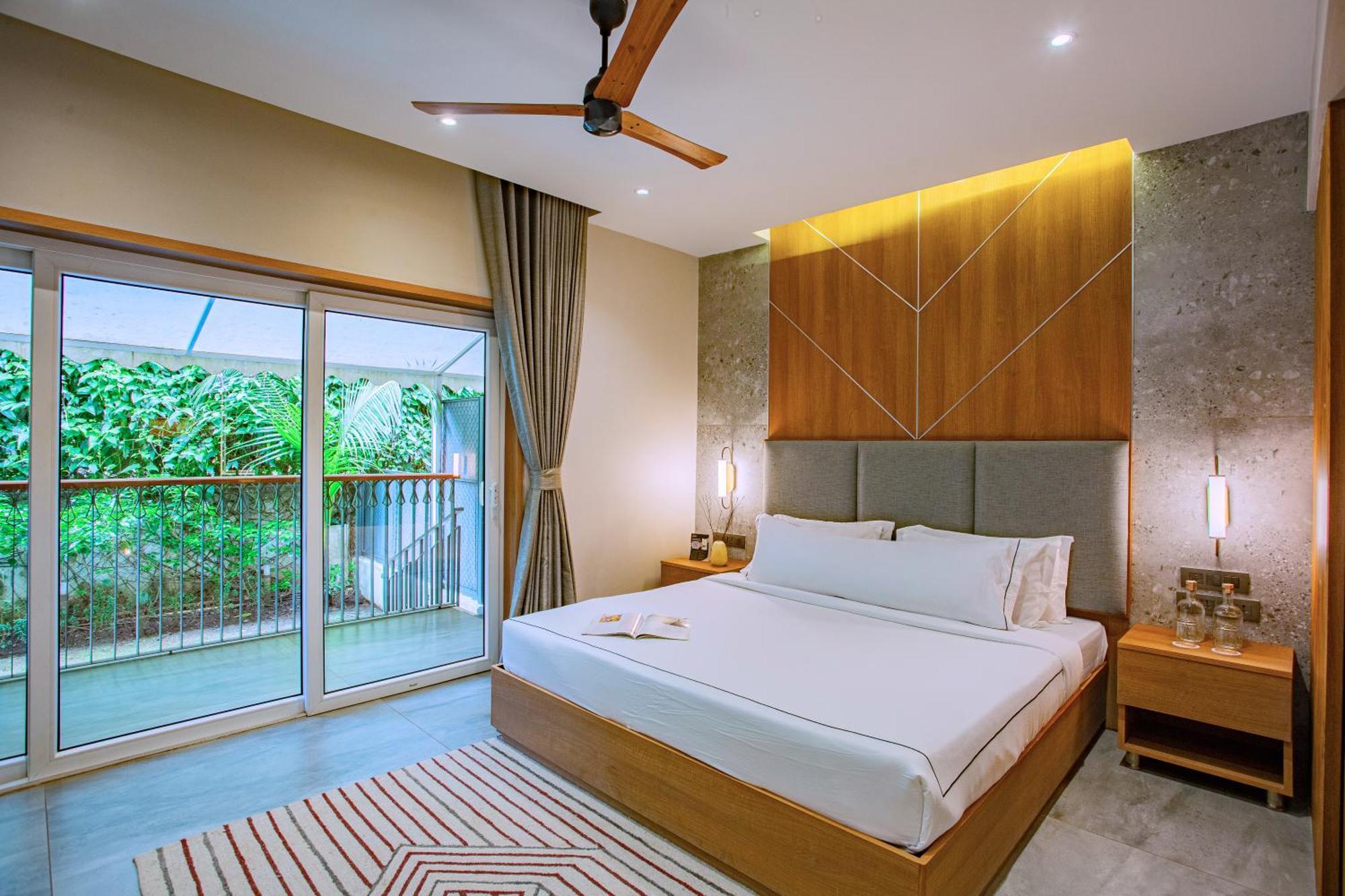 The Hosteller Bam Goa, Assagao Bilik gambar