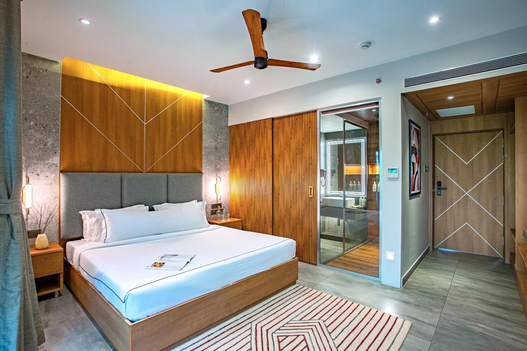 The Hosteller Bam Goa, Assagao Bilik gambar