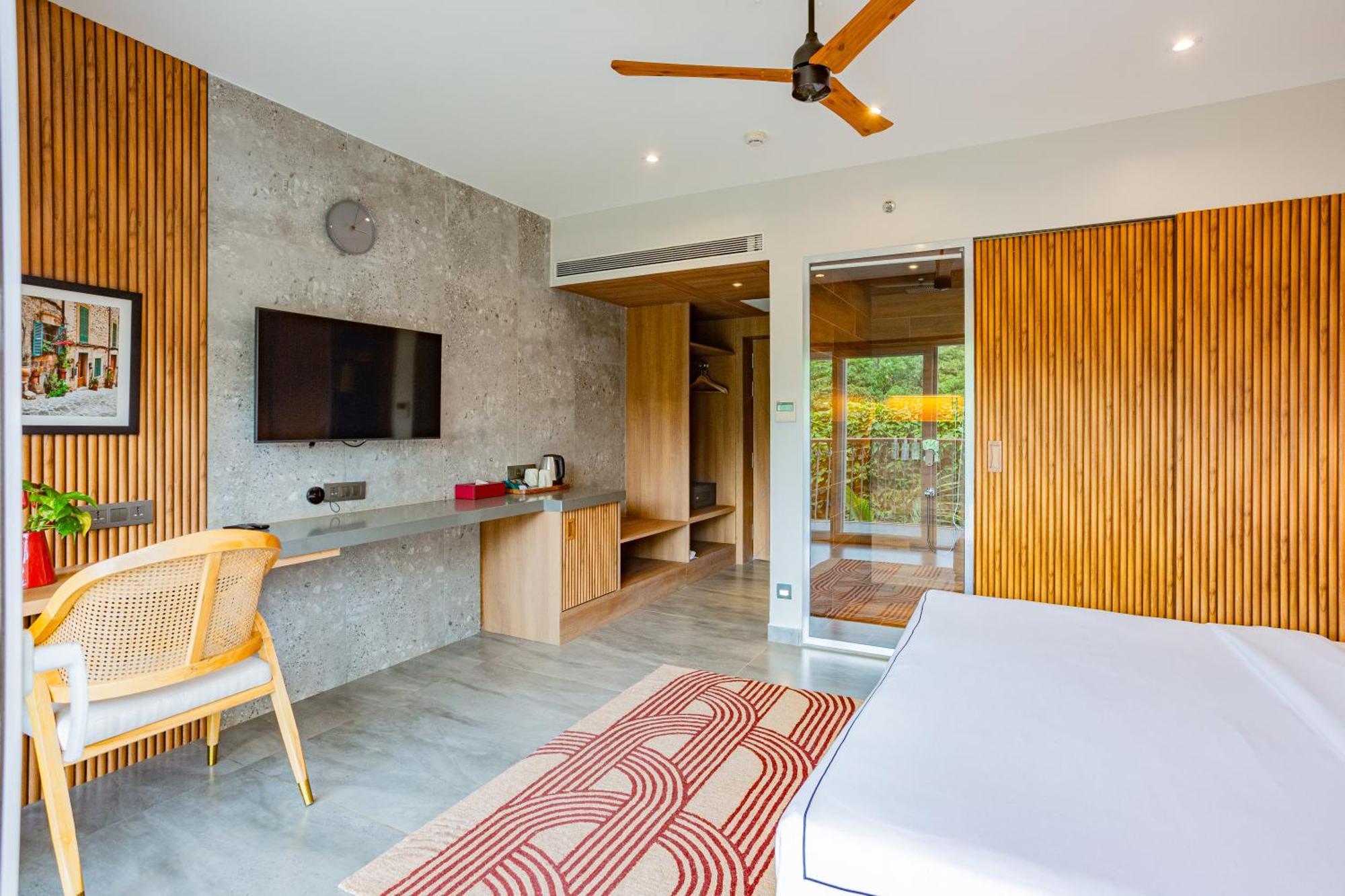 The Hosteller Bam Goa, Assagao Bilik gambar