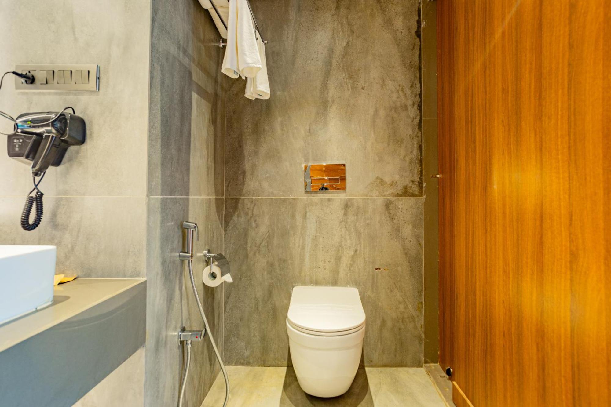 The Hosteller Bam Goa, Assagao Bilik gambar
