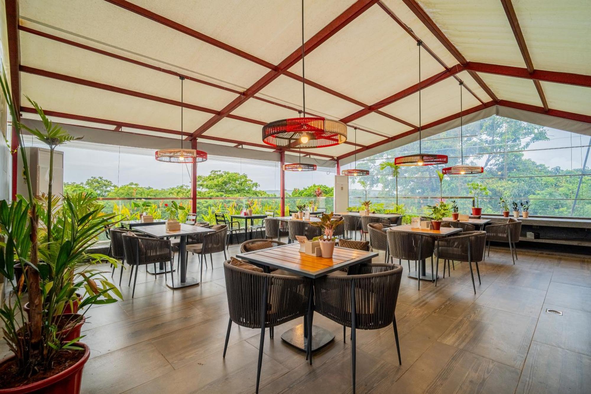 The Hosteller Bam Goa, Assagao Luaran gambar